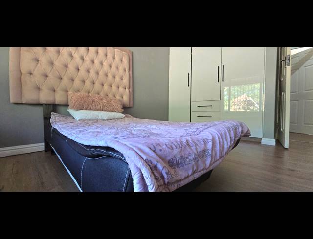 3 BEDROOM SIMPLEX FOR SALE IN MALVERN